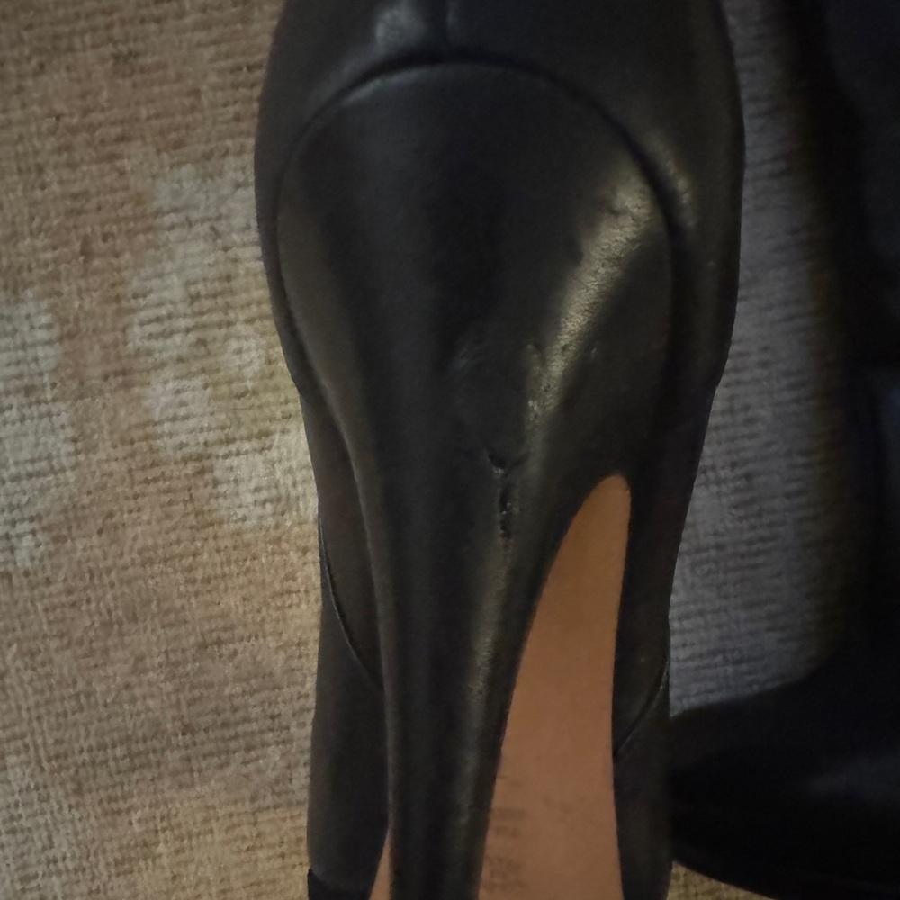 Casadei Knee High Black Leather Boots with Elastic Detail. Sz. 7 - Picture 7 of 8